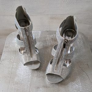 Silver Slipper Zip Up Rhinestone Glitter High Cut Sandal Size 8.5M